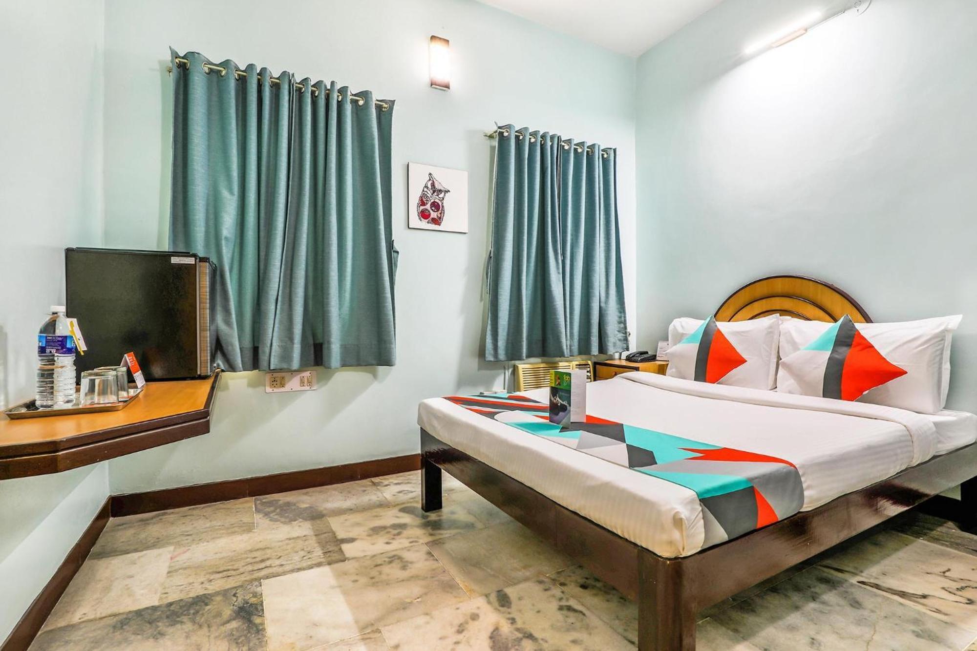 Fabexpress Santhi Inn - 500 Meters From Promenade Beach Pondicherry Exterior foto